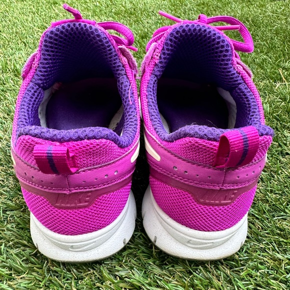 2012 Womens Nike In Season TR Purple/White Running Shoes! Size 6 US 36.5 EU - Picture 5 of 7
